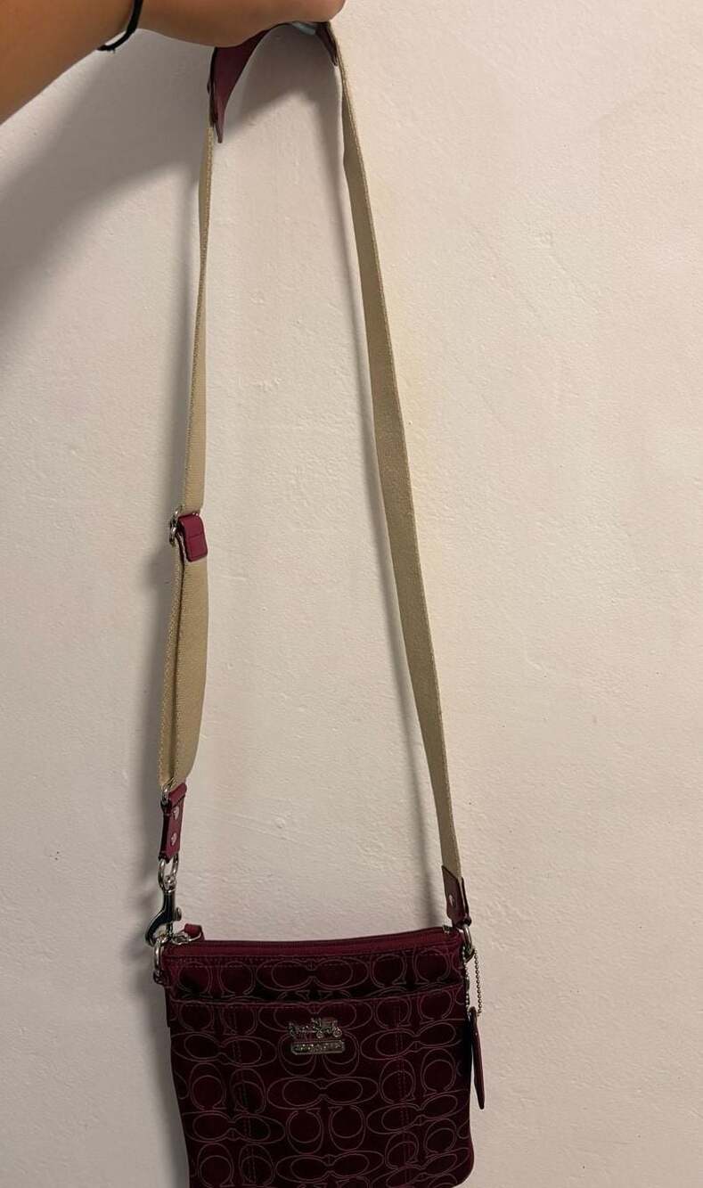Coach Julia Signature C Crossbody Bag Magenta Pink Y2K - Picture 2 of 5
